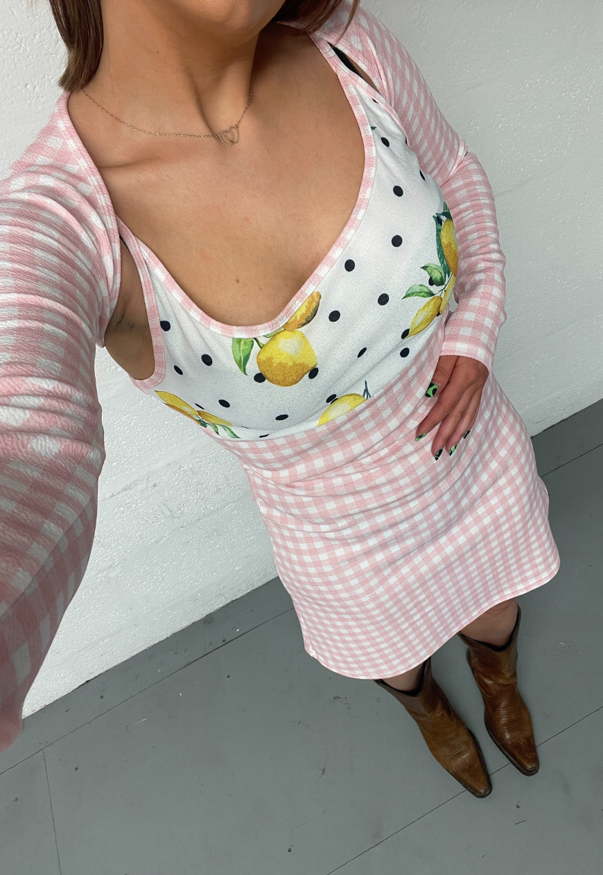 PINK LEMON PICNIC DRESS - 4XL HISSY FIT LTD