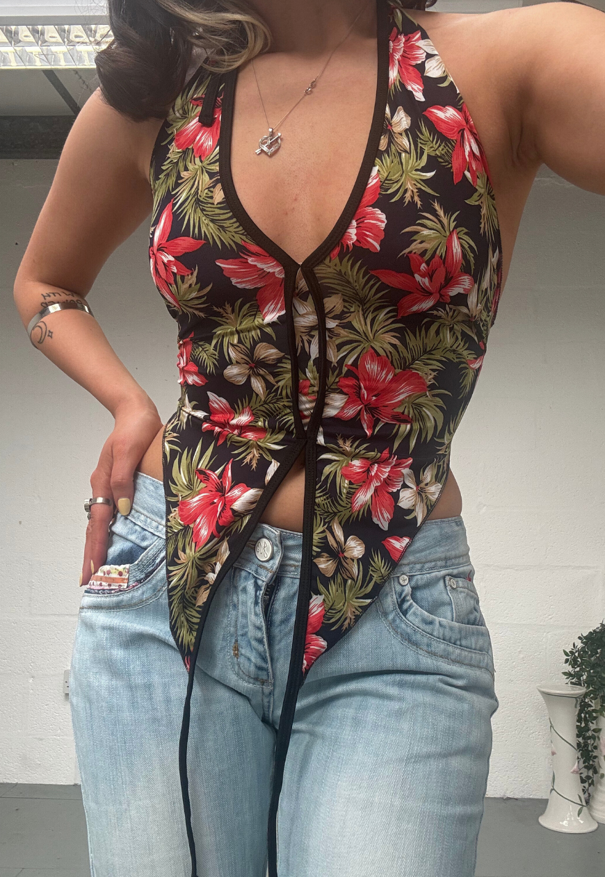 OFFCUTS TROPICAL POINTED HALTER TOP