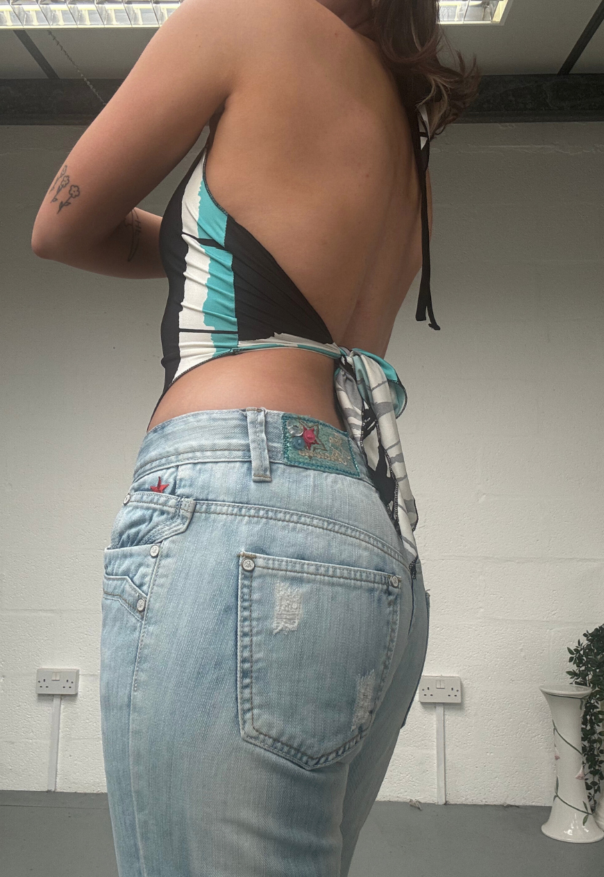 OFFCUTS BLACK PETAL POINTED HALTER TOP - S/M HISSY FIT LTD