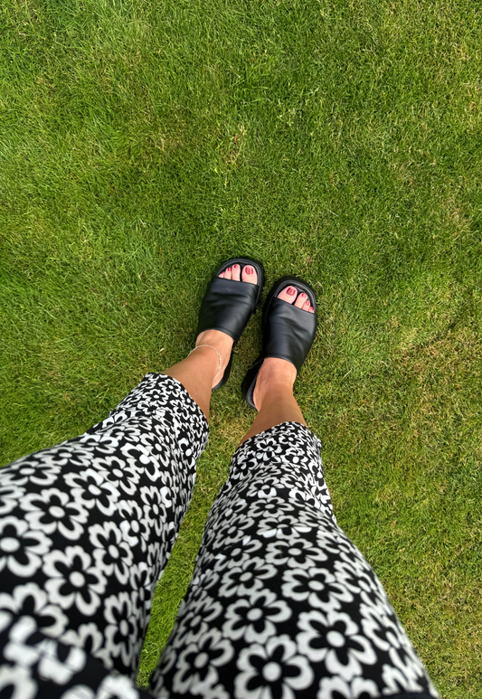 LILY CAPRI PANTS - XS HISSY FIT LTD