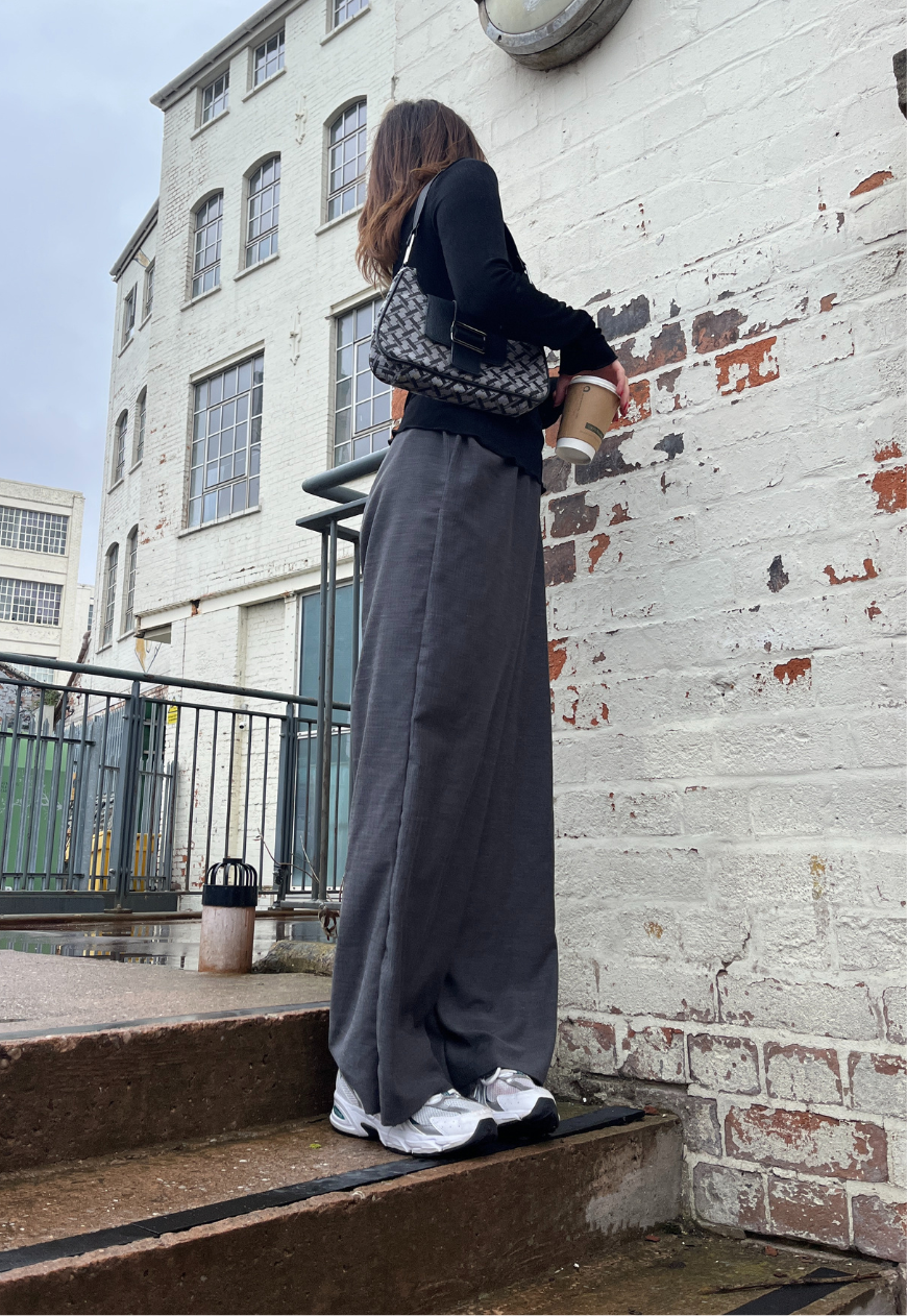 black slinky sleeved top