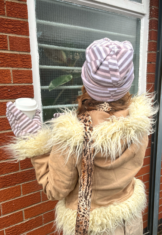 neutral stripe hat & glove set