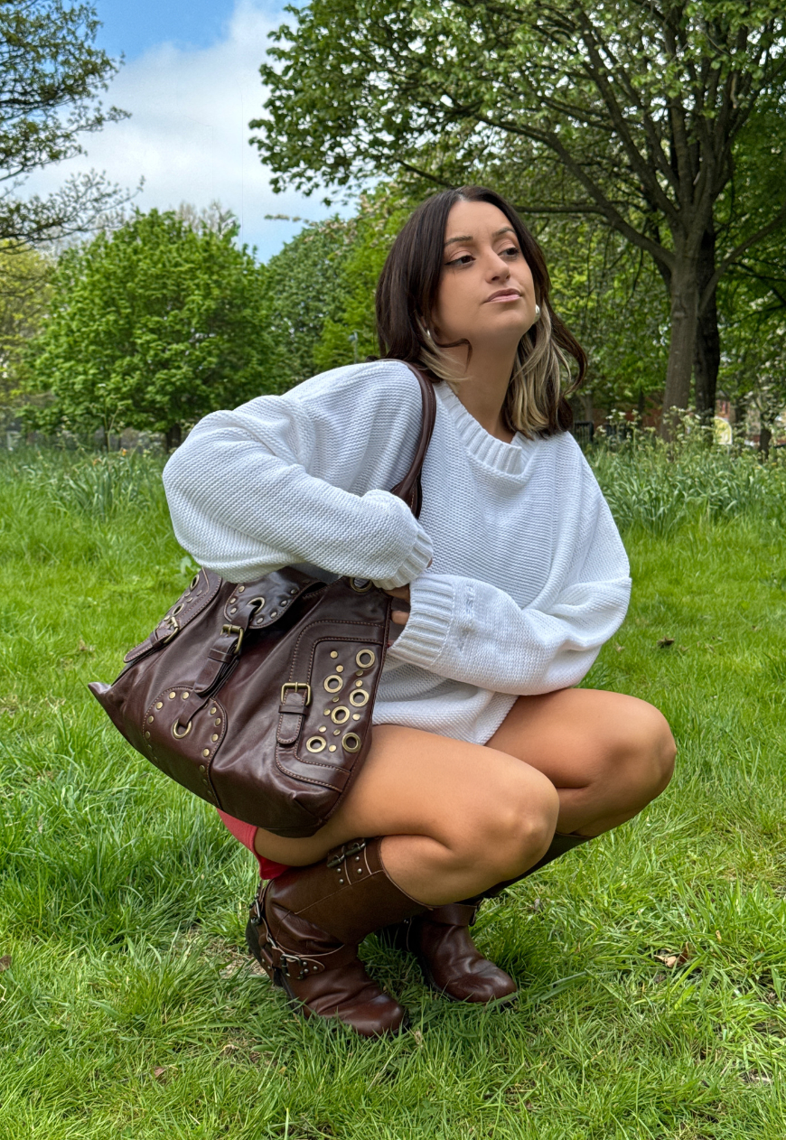 MILK HISSY KNIT JUMPER