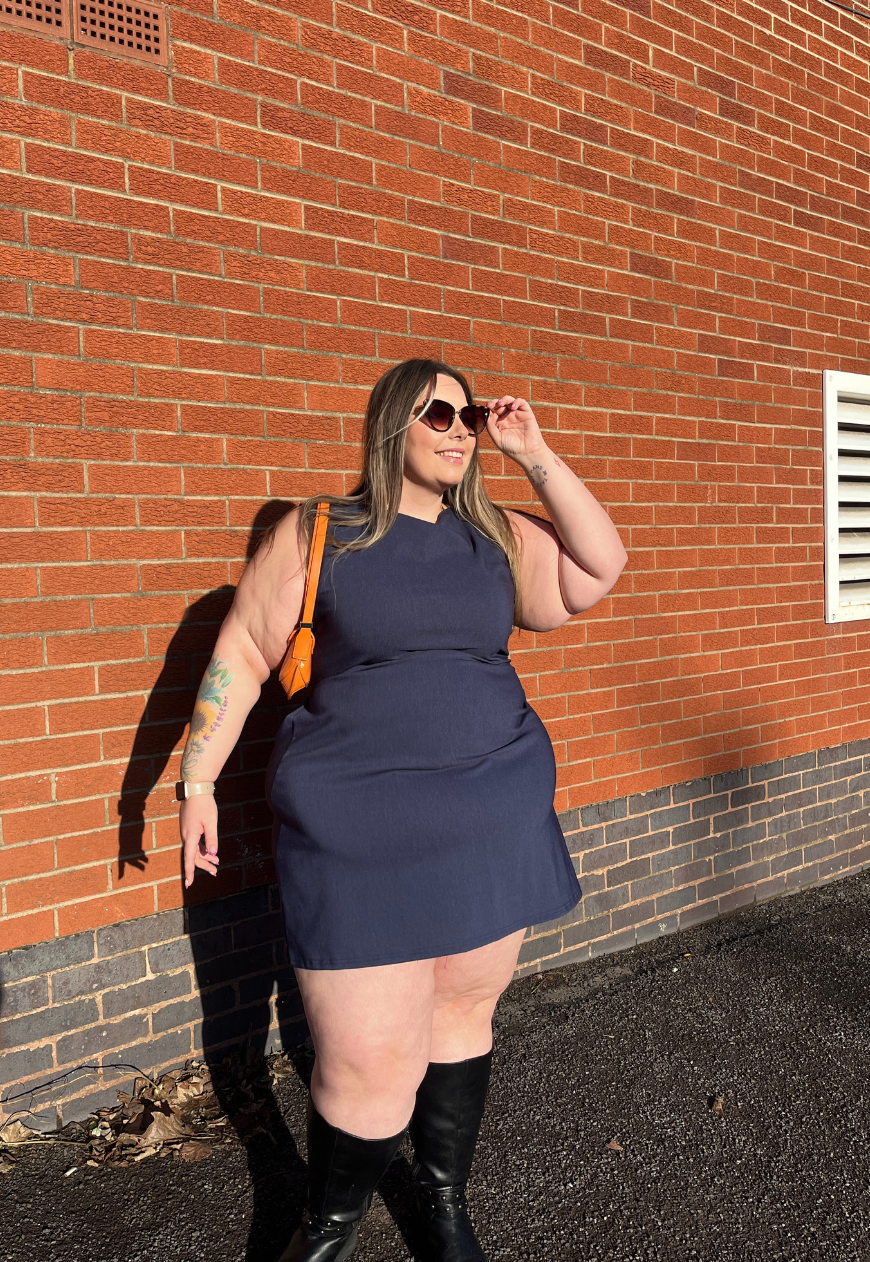 INDIGO BENGALINE CINCH DRESS - 2XS HISSY FIT LTD