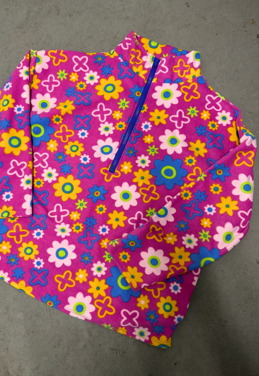 FLOWER PRINT FLEECE - XS/S HISSY FIT LTD