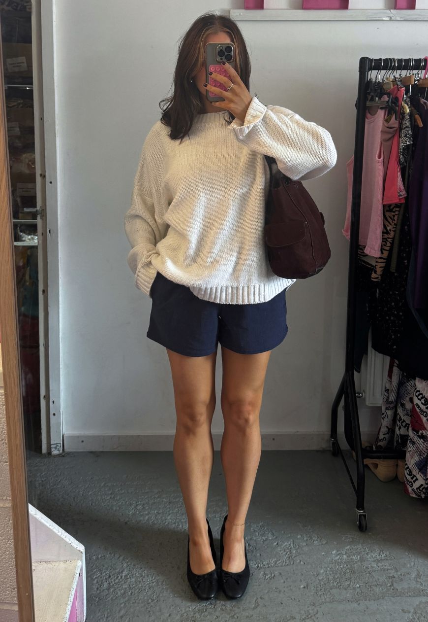 MILK HISSY KNIT JUMPER