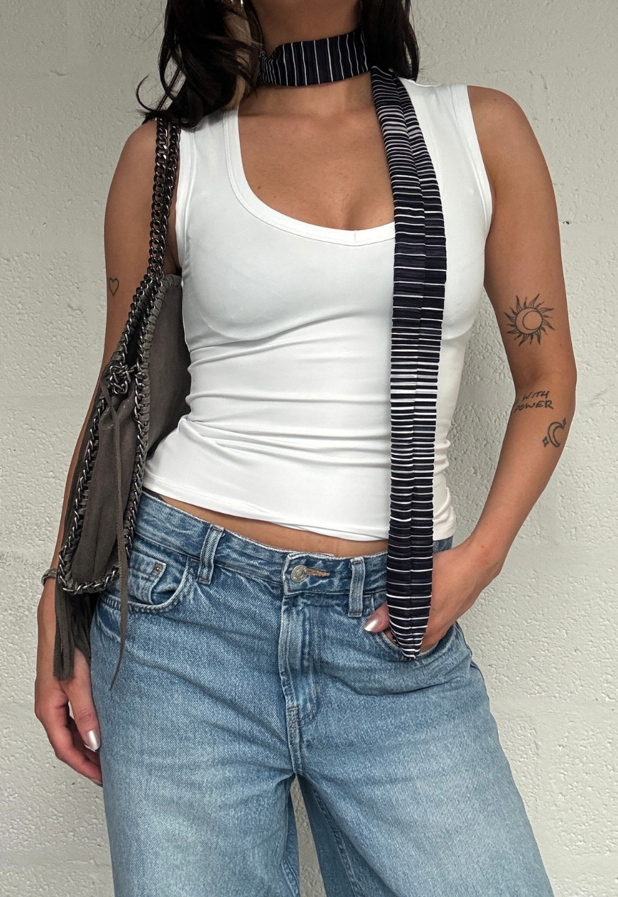 navy stripe plissé skinny scarf *coming soon*