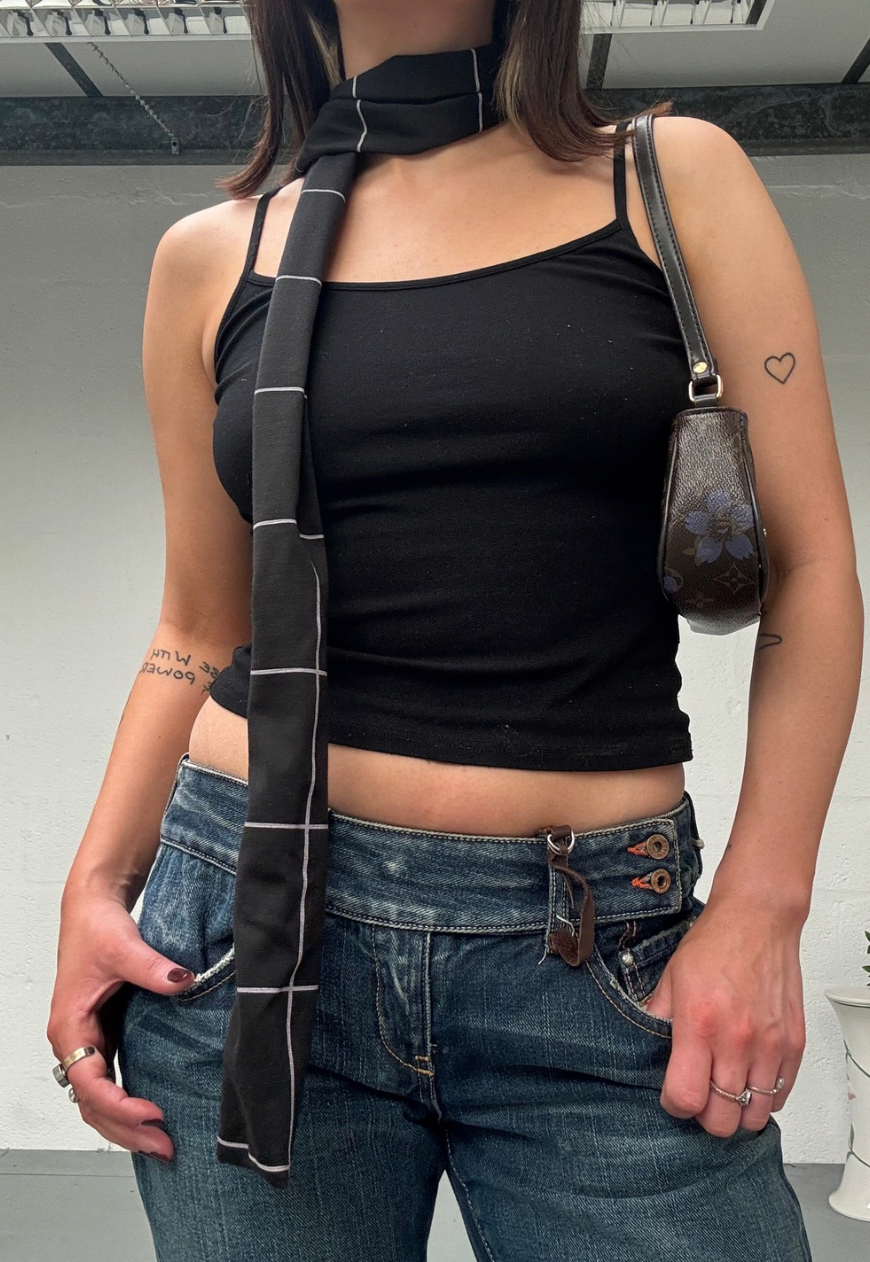 BLACK CHECK SKINNY SCARF