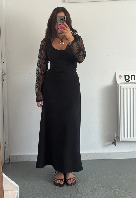 MULTIWAY ECLIPSE LACE SLEEVE CINCH MAXI DRESS - XS HISSY FIT LTD