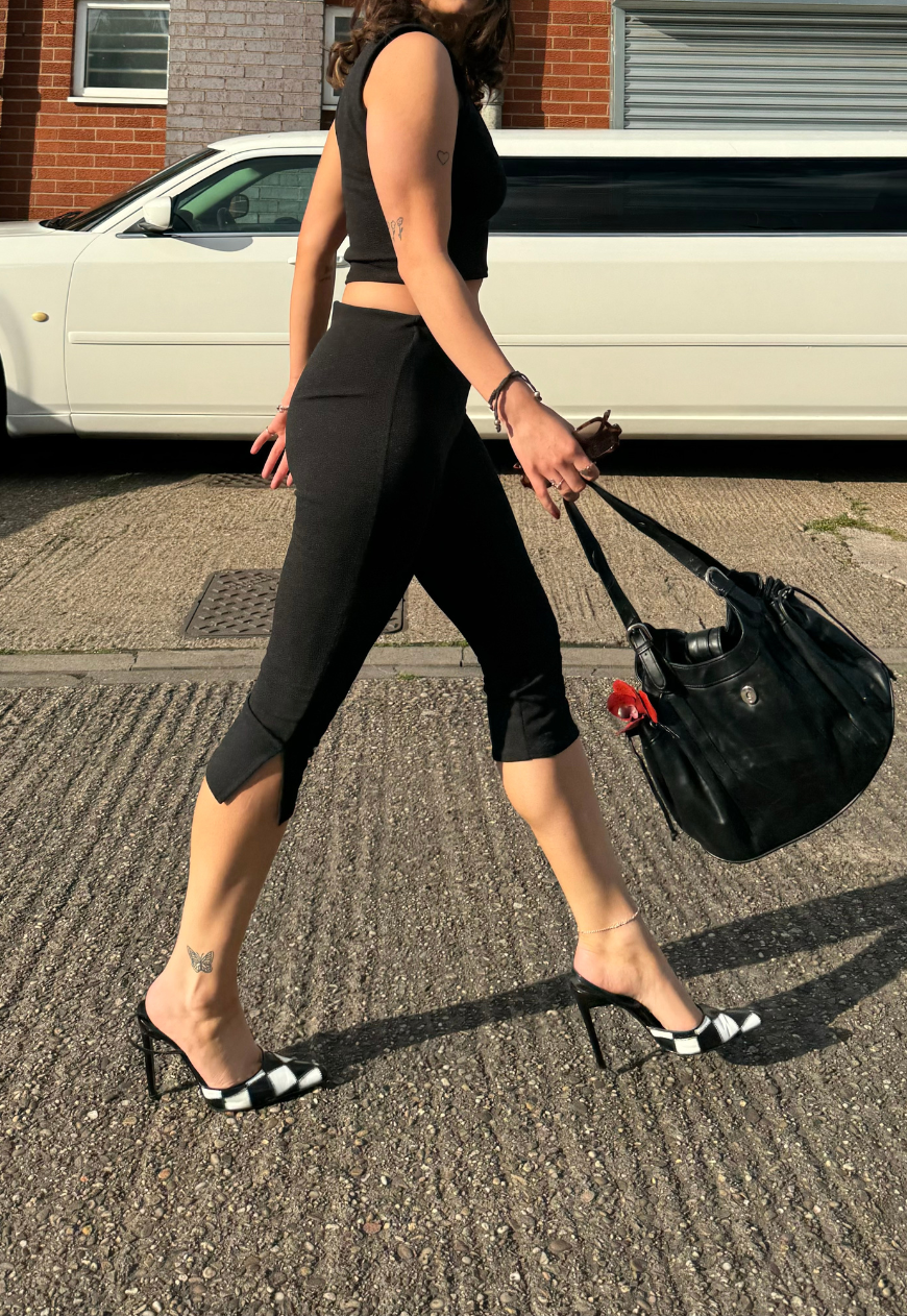 BLACK CREPE CAPRI PANTS - XS HISSY FIT LTD