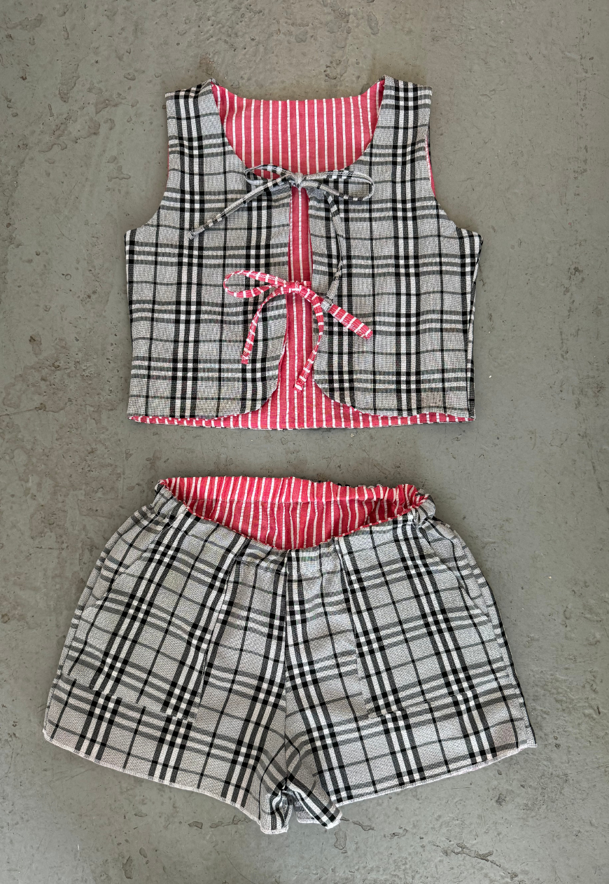 STRIPE/CHECK REVERSIBLE SHORTS - XS HISSY FIT LTD