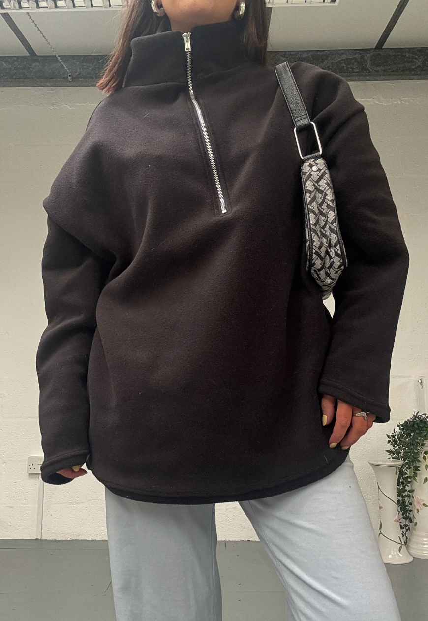 CHARCOAL BLACK FLEECE - XS/S HISSY FIT LTD