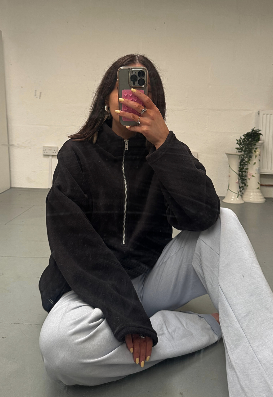 CHARCOAL BLACK FLEECE - XS/S HISSY FIT LTD
