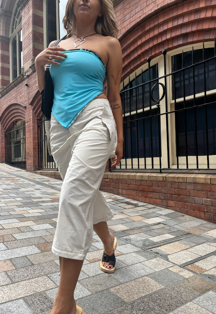 BLUE/PETAL REVERSIBLE HANKIE TOP - M/L HISSY FIT LTD