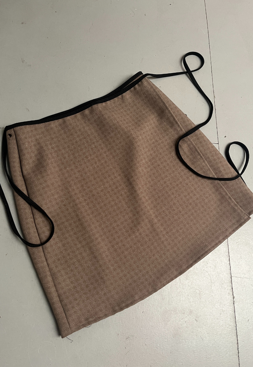 BROWN CHECK WRAP SKIRT *3RD GENERATION* - 2XS HISSY FIT LTD