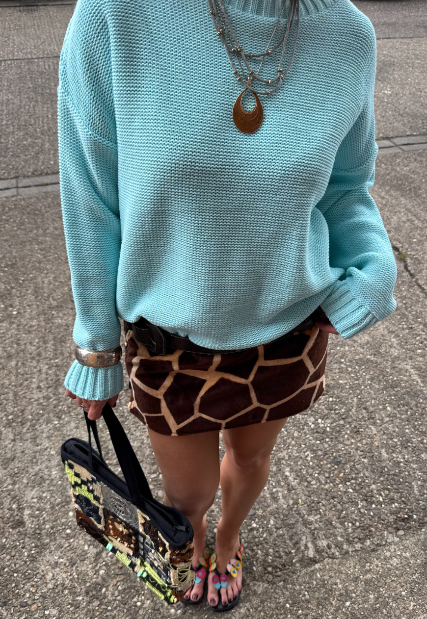 AQUAMARINE HISSY KNIT JUMPER