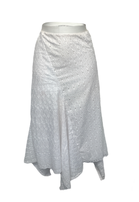 white swish skirt 01