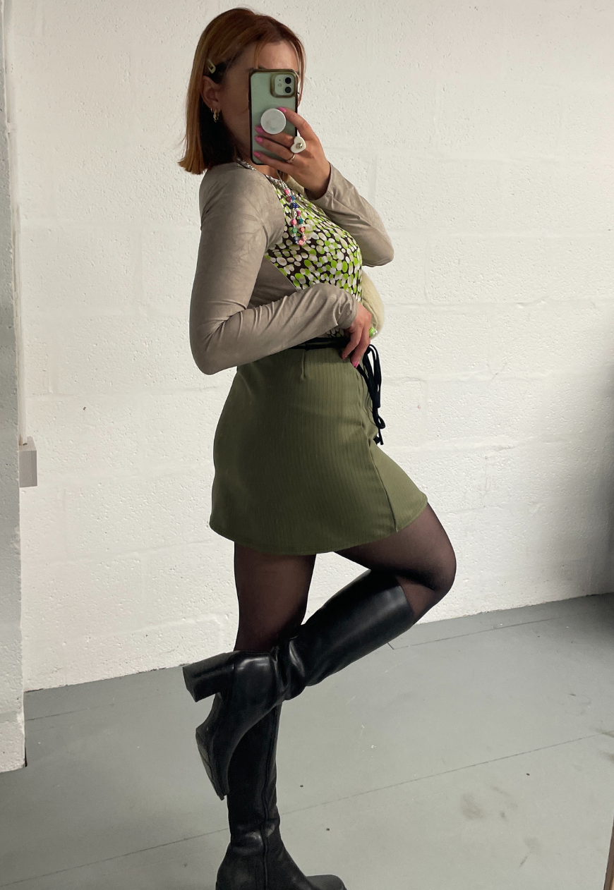 MATCHA TEA SLEEVED TOP - XS HISSY FIT LTD