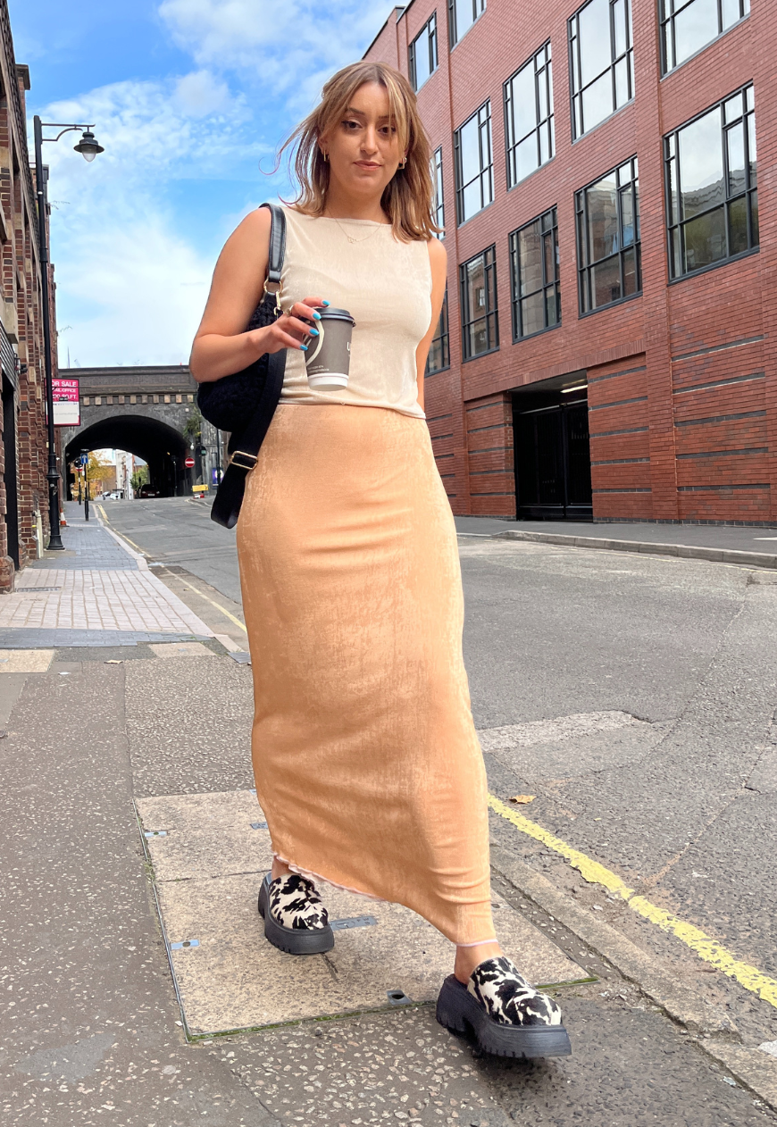 CREAM/ MAPLE REVERSIBLE SKIRT - 2XS HISSY FIT LTD
