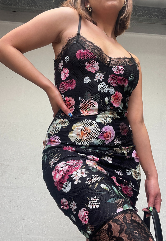 FLORAL FITTED RECLAIMED LACE DRESS - HISSY FIT LTD