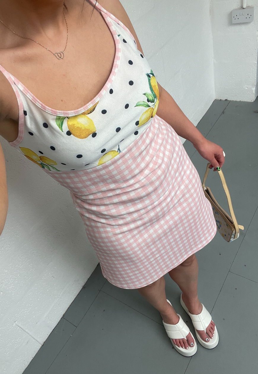 PINK LEMON PICNIC DRESS - 4XL HISSY FIT LTD