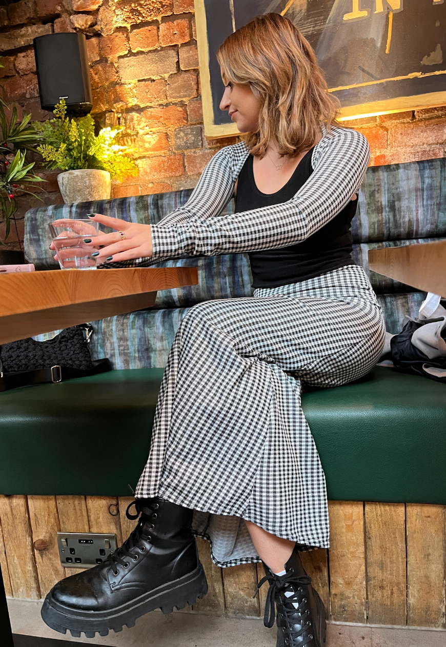 GINGHAM SHRUG - XS HISSY FIT LTD