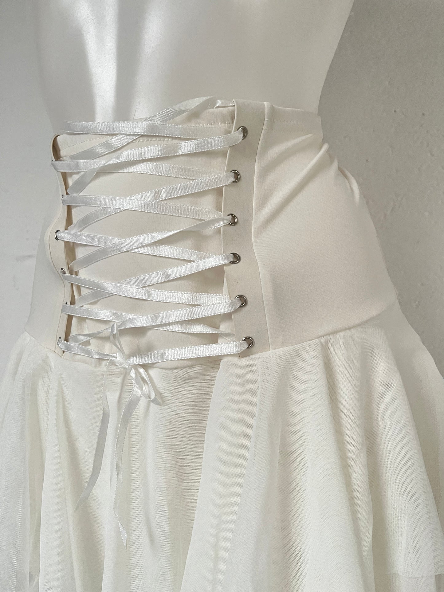 WHITE ANGEL CORSET SKIRT - 8 HISSY FIT LTD