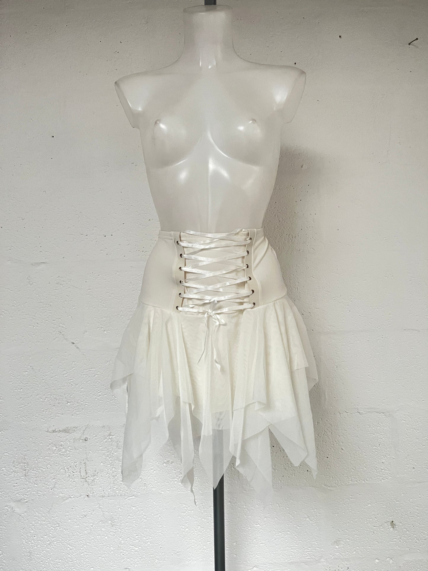 WHITE ANGEL CORSET SKIRT - 8 HISSY FIT LTD