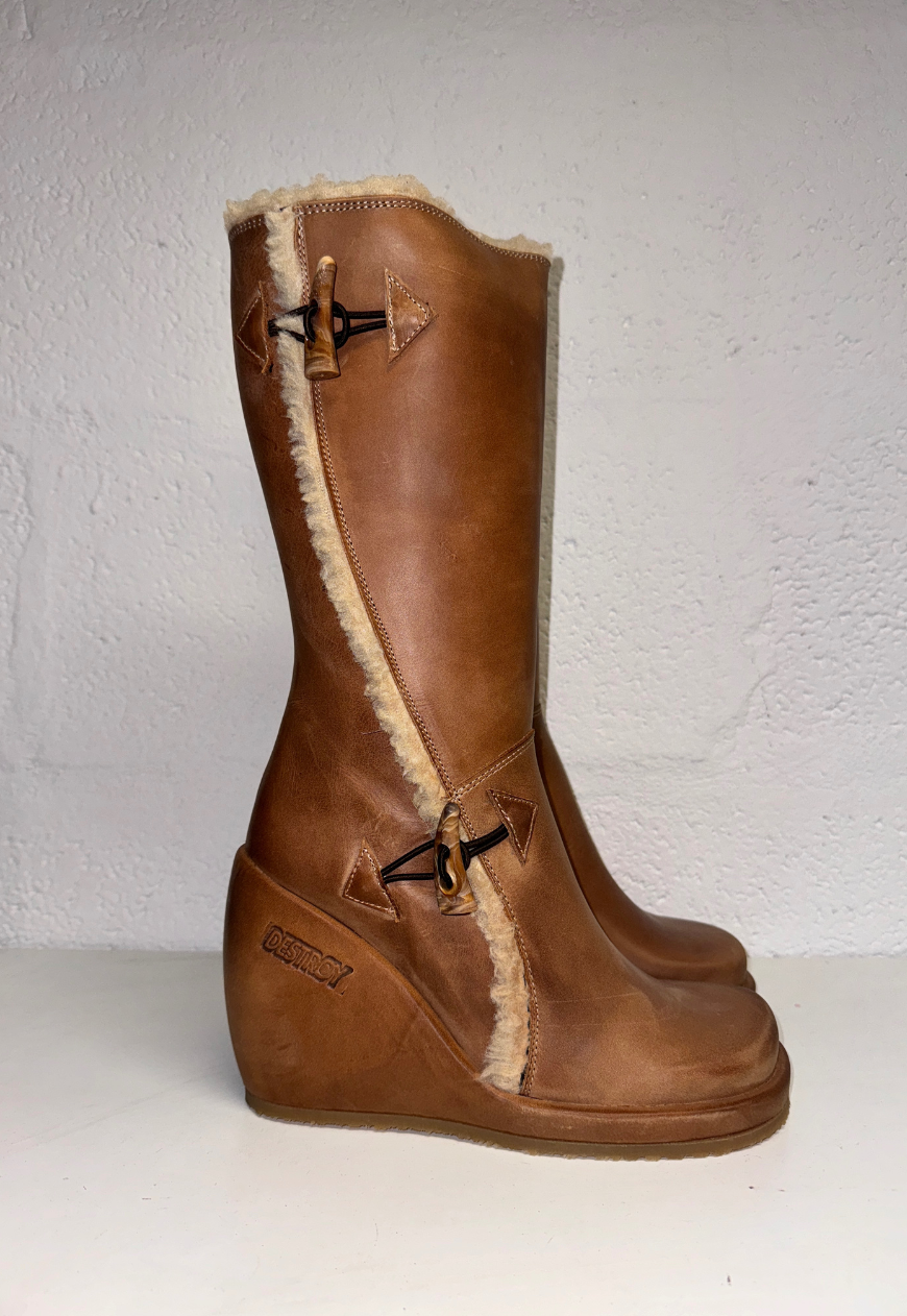 RECLAIMED VINTAGE DESTROY DISCO TOGGLE CALF BOOTS (08) *COMING SOON*