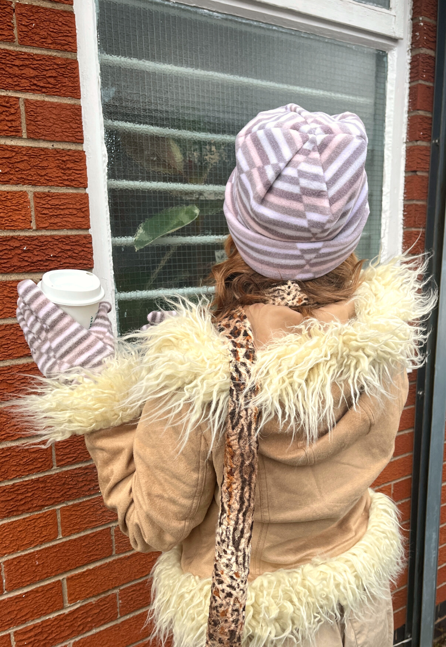 neutral stripe hat & glove set