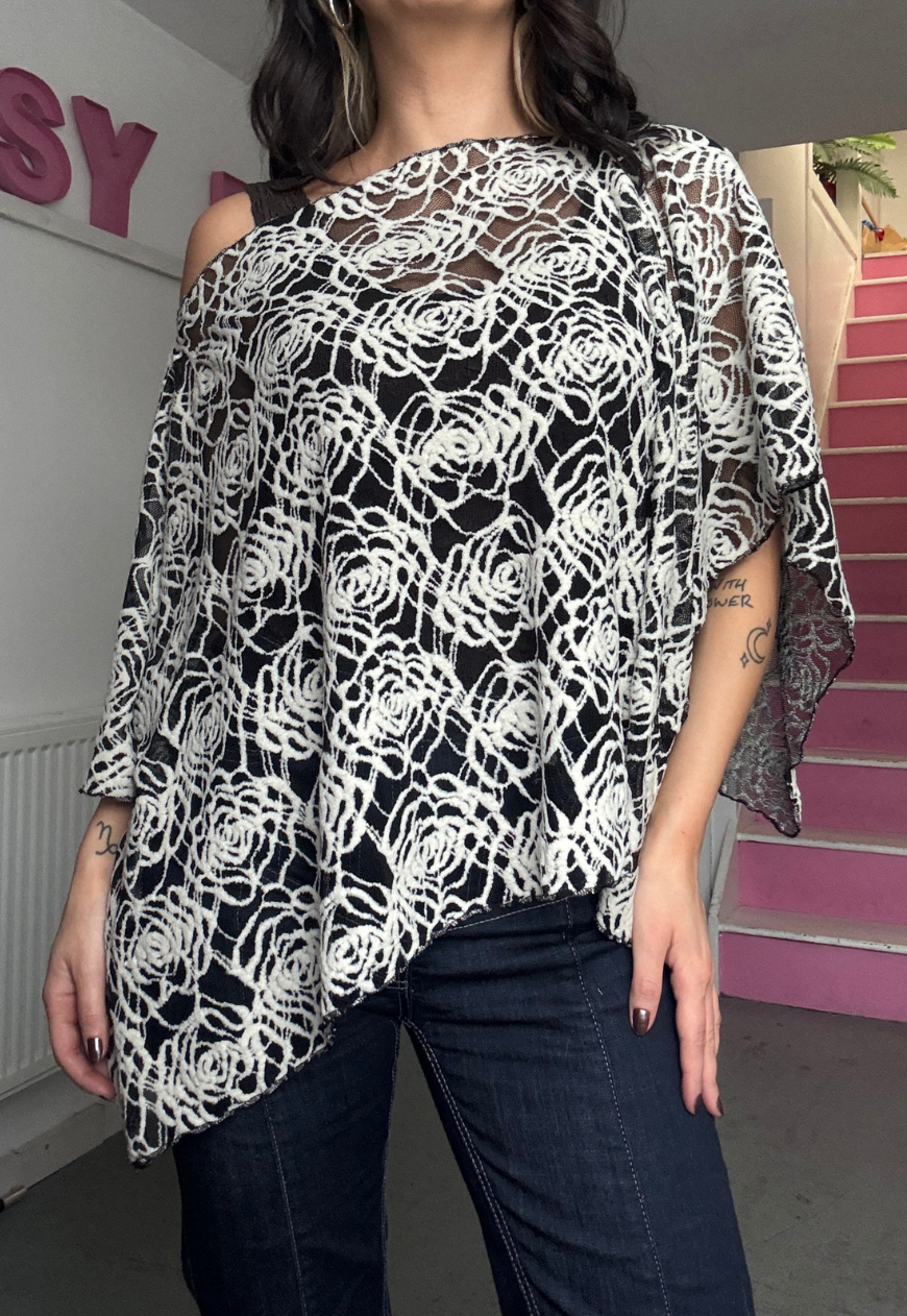 cream web poncho - square
