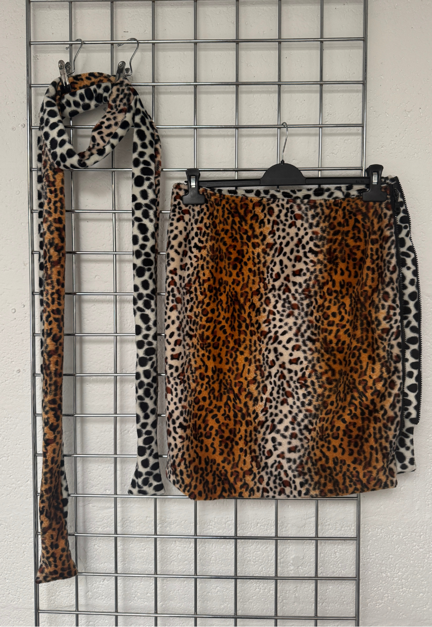 dalmatian/leopard reversible scarf