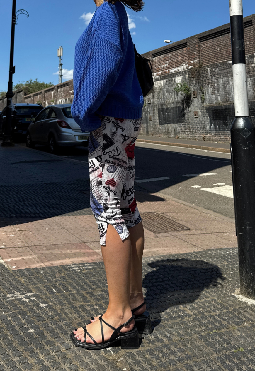 newsprint crepe capri pants