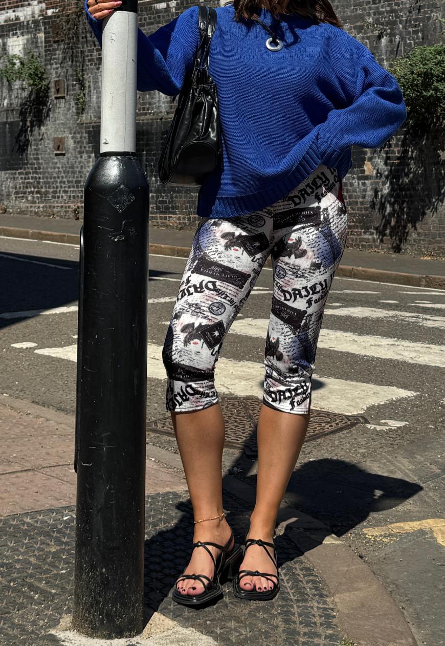 newsprint crepe capri pants