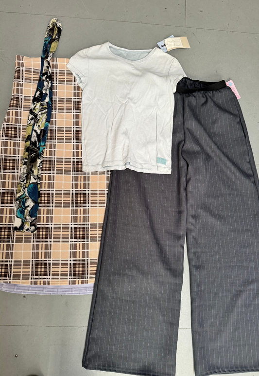 RUNNING ERRANDS BUNDLE 05 (SIZE M)