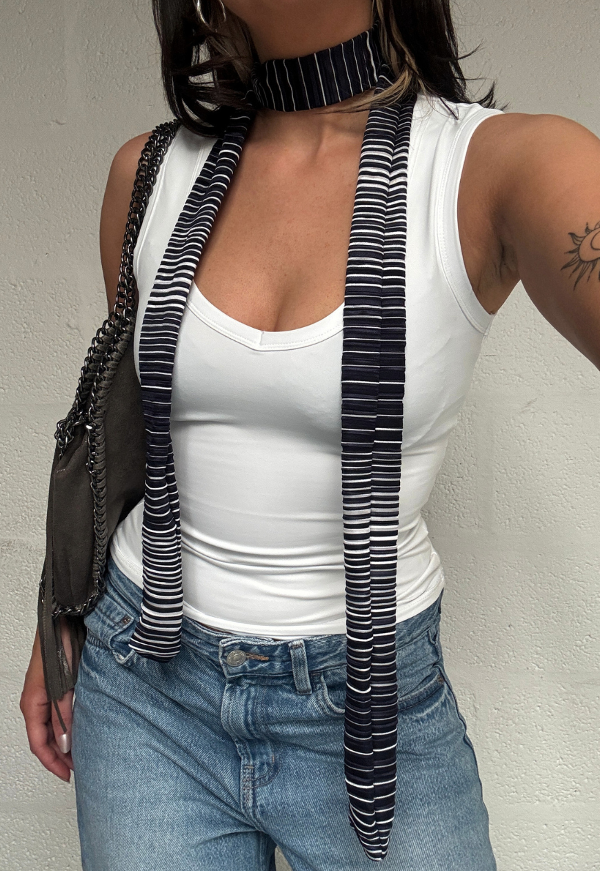 navy stripe plissé skinny scarf *coming soon*