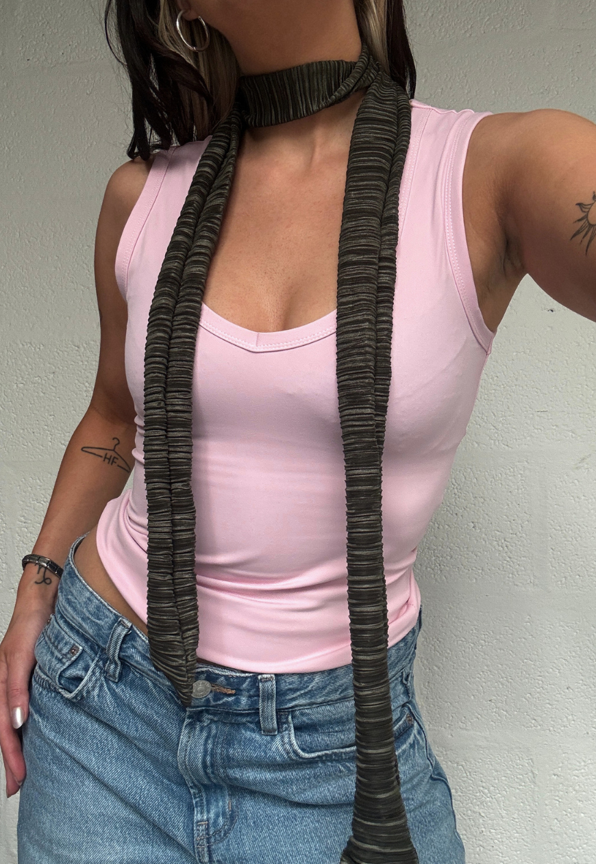 olive plissé skinny scarf *coming soon*