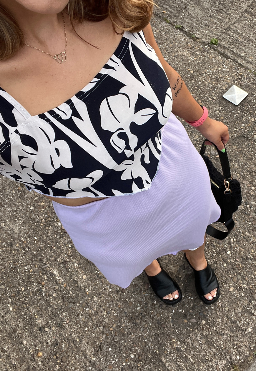 NAVY FLORAL 'EVE' TOP