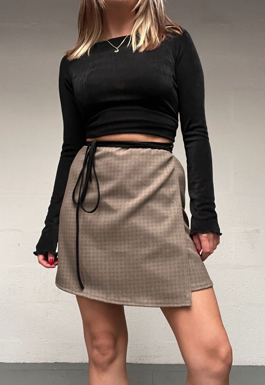 BROWN CHECK WRAP SKIRT *3RD GENERATION*