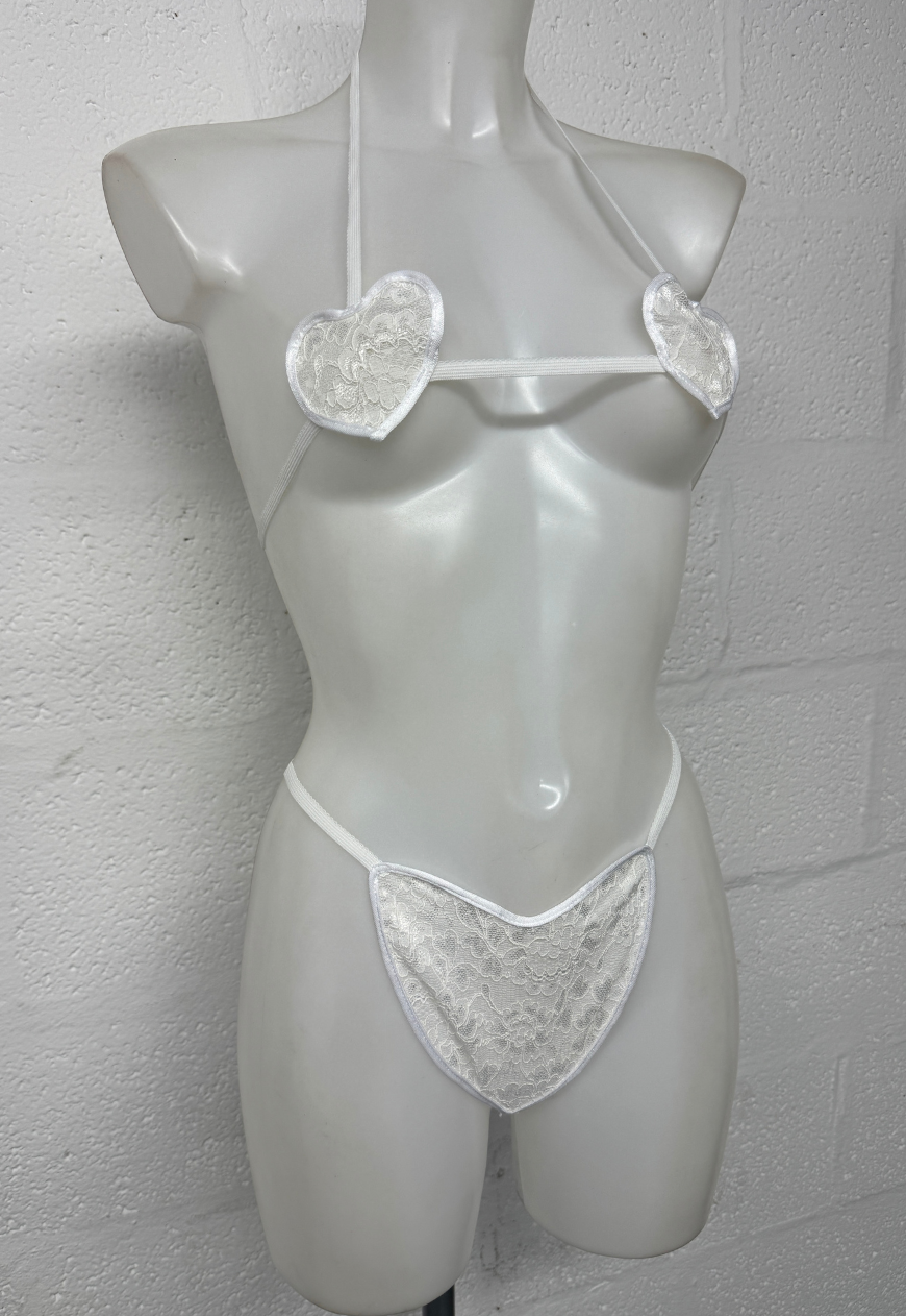 cream lace heart set