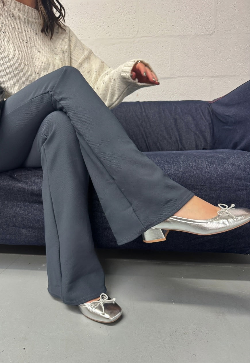 grey rib staple flares